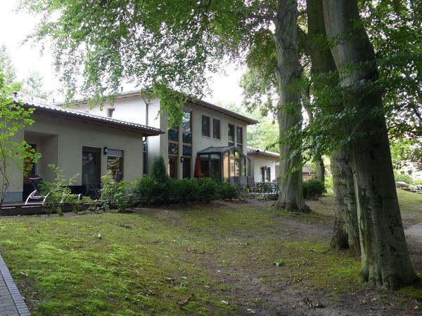Im Grünen gelegen: Das Diakonie-Hospiz Wannsee.