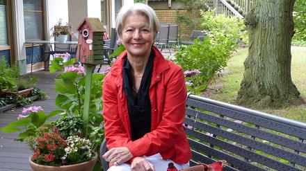 Gisela du Vignau aus Zehlendorf engagiert sich als ehrenamtliche Sterbebegleiterin für das Diakonie-Hospiz Wannsee