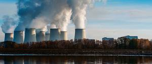 Ein Braunkohlekraftwerk von Vattenfall im brandenburgischen Jänschwalde