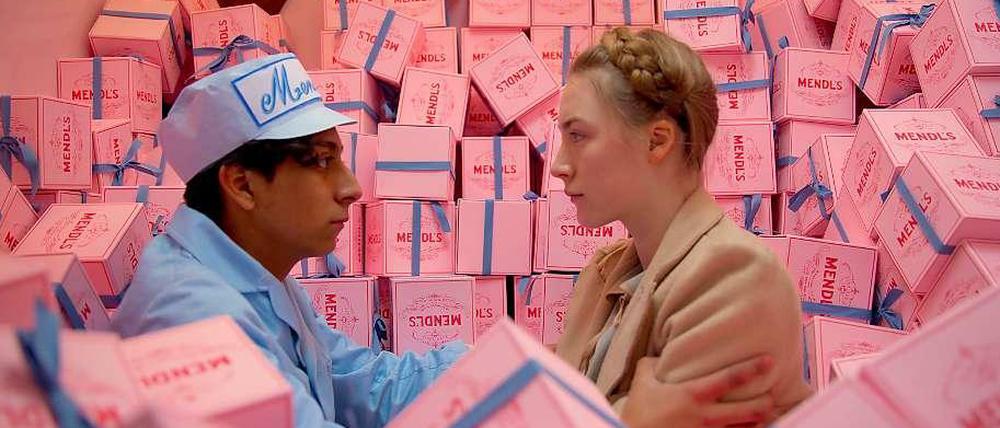 Zauberbunte Zwischenwelt: Hotelpage Zero Moustafa (Tony Revolori) und seine Angebetete Agatha (Saoirse Ronan)