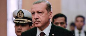 Recep Tayyip Erdogan, Präsident der Türkei, lässt Richter, Staatsanwälte und Polizisten verfolgen, die gegen Korruption in der Regierung ermitteln.
