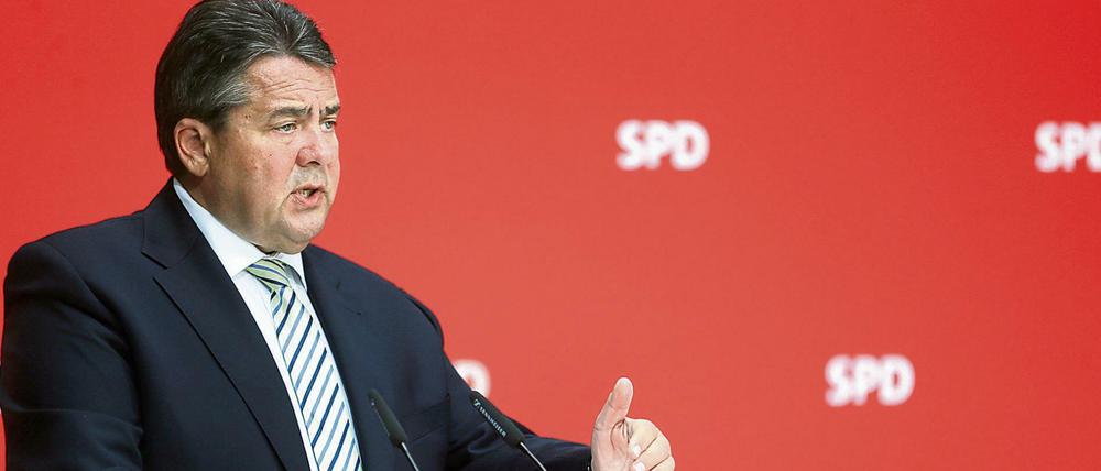 SPD-Chef Sigmar Gabriel gerät in der Partei zunehmend unter Druck.