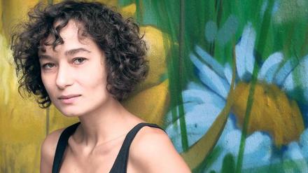 Weltenwanderin. Nene Hatun ist in der Türkei geboren und lebt seit acht Jahren in Deutschland.