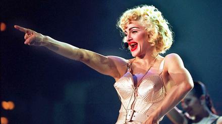Auch schon 25 Jahre her. Das Foto entstand bei Madonnas Auftritt im Jahr 1990 in Dortmund. Legendär: Ihr Gaultier-Outfit.