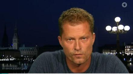 Zugeschaltet aus Hamburg: Filmemacher Til Schweiger diskutierte in der ARD-Talkshow "Menschen bei Maischberger" zum Thema Flüchtlinge mit. 