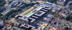 Winklig. Die milliardenteure BND-Zentrale in Mitte.
