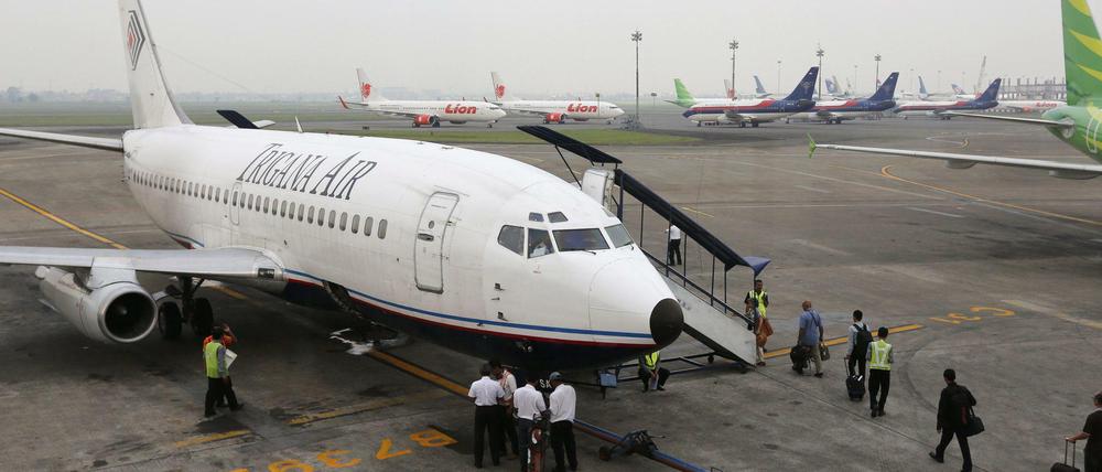 Dieses Foto von 2013 zeigt ein Trigana Air-Flugzeug auf dem Flughafen von Jakarta, Indonesia.