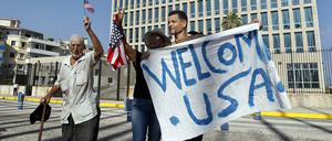 Die Bevölkerung beider Länder hofft auf Reiseerleichterungen und Geschäftsmöglichkeiten.
