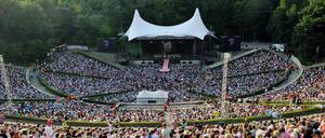Die Waldbühne - eigentlich eine der schönsten Open-Air-Locations in Berlin, wenn nur der Einlass und die Kloschlangen nicht wären...