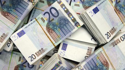 Inflation und niedrige Zinsen drücken auf das Vermögen der Deutschen. 