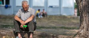 Fehlende Perspektive. Flüchtling aus Albanien in der Erstaufnahmeeinrichtung des Landes Brandenburg in Eisenhüttenstadt