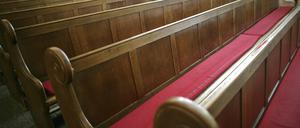 Trotz regelmäßiger Gottesdienst-Teilnahme: Die Lehre der Katholischen Kirche verliert unter den Gläubigen an Relevanz. 