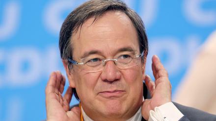 Armin Laschet, Landesvorsitzender der CDU, hat die RWTH Aachen nach deren Darstellung über Einzelheiten seiner «Noten-Affäre» im Unklaren gelassen. 