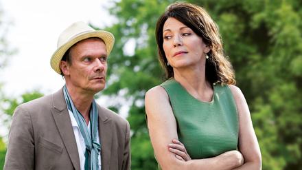 Ein potentieller Samenspender? Luise Jansen (Iris Berben) nimmt den Galeristen Frans Winther (Edgar Selge) unter die Lupe. 