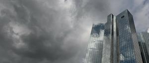 Die Deutsche Bank ist im Umbruch. Bis Ende Oktober will der neue Chef John Cryan seine Strategie vorstellen.