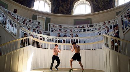 Auch das Tieranatomische Theater der Humboldt-Universität wurde während des Project Space Festivals genutzt - hier als Bühne für eine Box-Performance.