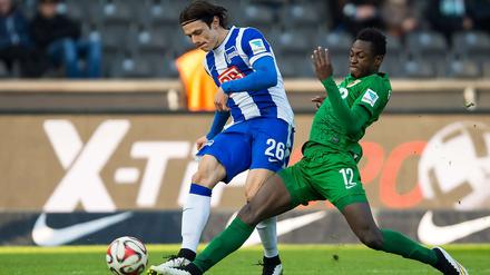 Talentiert, dynamisch, jung. Hertha BSC verliert Nico Schulz (l.) an Borussia Mönchengladbach.