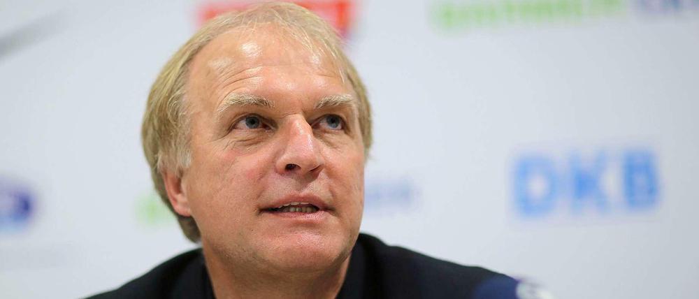 Clemens Prokop, 58, führt seit 2001 den Deutschen Leichtathletik-Verband. Er gehörte mehreren Anti-Doping-Kommissionen an. Der Jurist ist Direktor des Amtsgerichts Regensburg.