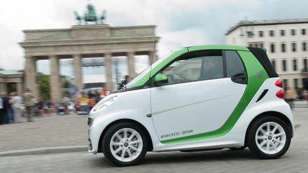 Abgestellt. Einige elektrische Smarts waren in Berlin auch im Carsharing unterwegs - inzwischen hat Daimlers Car-2-Go in der Hauptstadt keine E-Autos mehr in der Flotte.