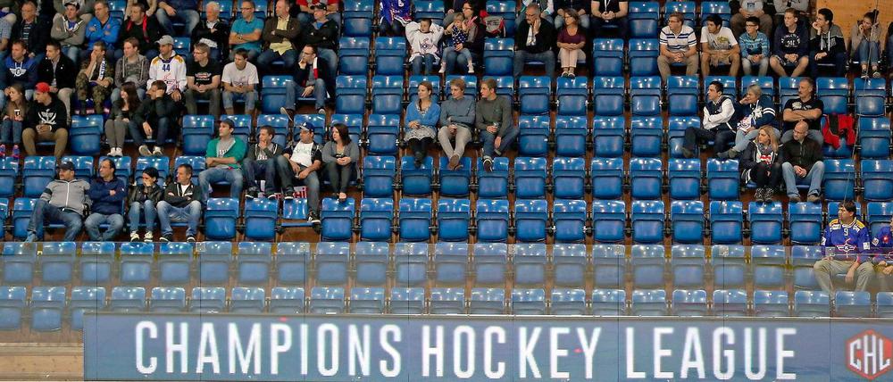 Mäßiges Interesse. Die Champions Hockey League kämpft um Aufmerksamkeit.