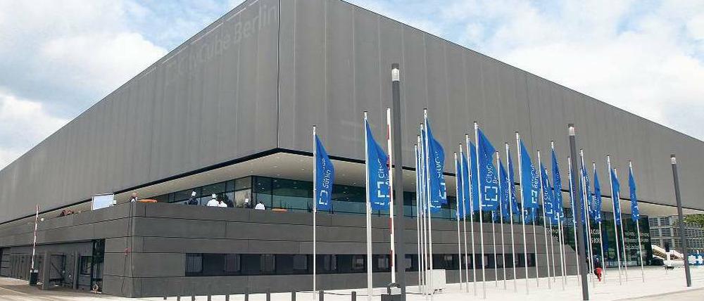 Grau und eckig, auf zwei Ebenen Platz für bis zu 11 000 Teilnehmer: Der City Cube auf dem Messegelände war ein Imtech-Projekt.. 