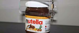 Am Ende August können wieder Schlösser für Nutella-Gläser bei Ebay gekauft werden. 