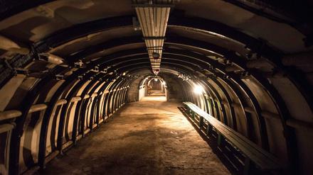 Eine Foto aus dem Jahre 2014 zeigt das Tunnelsystem in der polnischen Stadt Walbrzych (Waldenburg) in Niederschlesien. Wurde hier ein gepanzerter Zug der Nazis gefunden? 