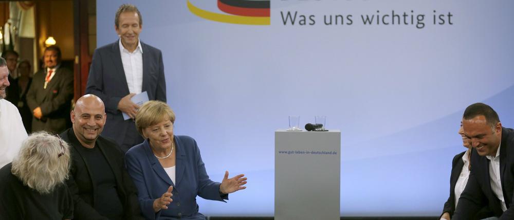 60 Bürger nehmen am Dienstag an der Veranstaltung in Duisburg teil.