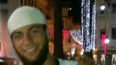 Dieses undatierte Foto aus dem Internet soll den mutßmaßlichen Täter Ayoub El Khazzani zeigen.