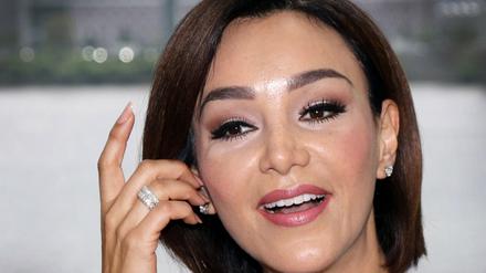 Verona Pooth posiert am 12.05.2015 in Hamburg vor dem "Ladies Lunch der Top-Unternehmerinnen". Ein Chauffeur der Werbe-Ikone sitzt unter Mordverdacht in Untersuchungshaft.