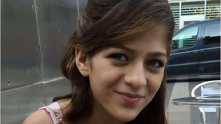 Die 13-Jährige Katrin Kalil wird vermisst. Sie war mit ihrer syrischen Familie im Zug auf dem Weg nach Chemnitz verschwunden. 