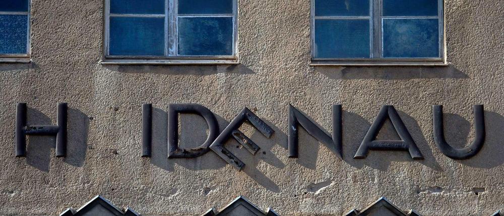 In Heidenau läuft eine Menge schief - nicht nur am Bahnhof