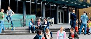 Willkommen in Greifswald. Die Uni wirbt um Bewerber aus Berlin – mit freien Plätzen in vielen Fächern und mit ihrer modernen Bibliothek. 