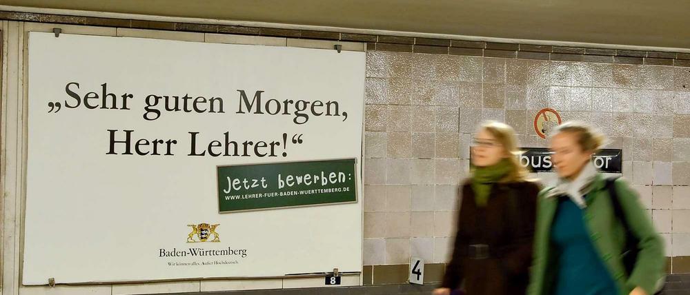 Im Jahr 2009 wurden Berlins Lehrer von Baden-Württemberg abgeworben - inzwischen ist es umgekehrt. Es werden Lehrer für alle Schulformen und viele verschiedene Fächer gesucht.