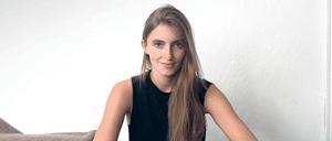 Gründerin Julia Seiter trägt den schwarzen "Nu Slippers"-Schuh auch gerne zu Hause.