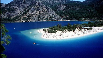 Die Lagune von Ölü Deniz südlich von Fethiye ist kein unsicheres Gebiet für Urlauber. Wer umbuchen will, tut dies auf eigene Rechnung. 