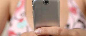 Sexting: Ein Selfie in sexy Pose ist schnell gemacht, die Folgen können jedoch lange nachwirken.