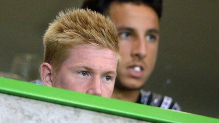 Manchester im Blick: Kevin De Bruyne sah den Wolfsburger Sieg gegen Schalke am Freitag von der Tribüne.
