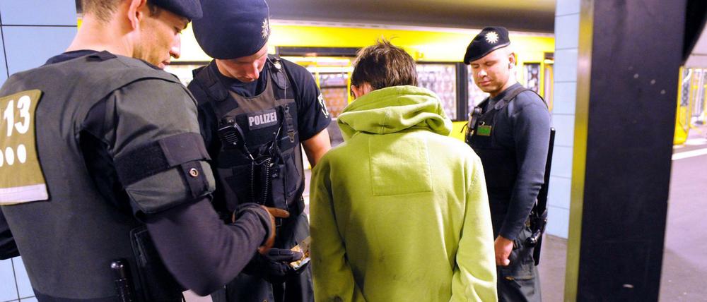 Jugendliche Gewalttäter sollen die Folgen ihres Handels schneller spüren.