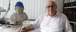 Bereits 1988 wurde Hermann Simon Direktor der neuen Stiftung in der teilsanierten Neuen Synagoge in der Oranienburger Straße. Jetzt folgt ihm die Historikerin Anja Siegemund im Amt nach.
