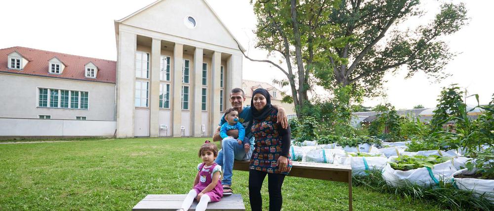 Aus Syrien nach Sachsen. Familie Omar ist in einer Wohnung für gastierende Künstler untergekommen - Hellerau macht's möglich.