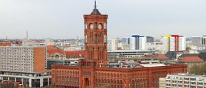 Das Rote Rathaus in Berlin Mitte. 