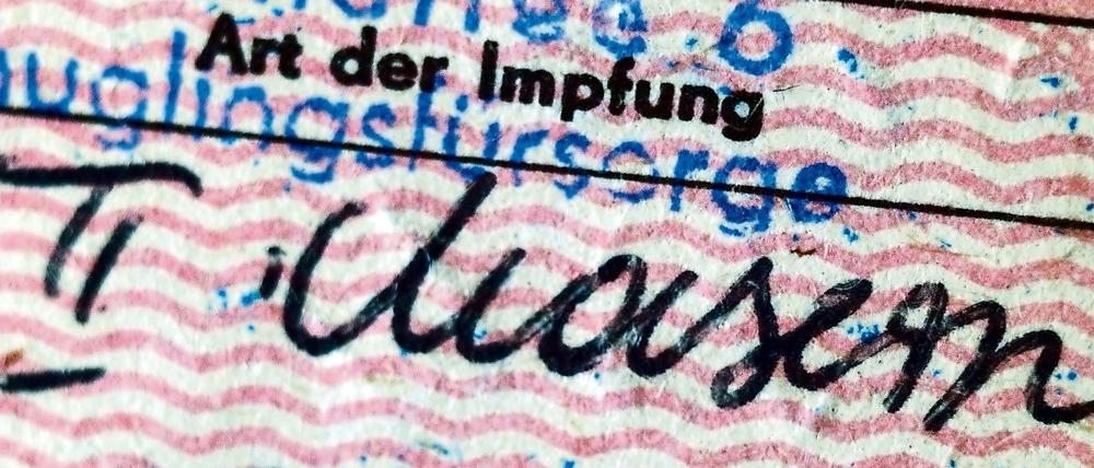 Im Impfpass sind alle Impfungen dokumentiert. Wenn der verschwunden ist: Noch einmal gegen Masern impfen lassen. 