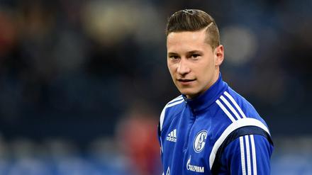 Doppel-D. An Weltmeister Julian Draxler bestätigten die Wolfsburger ihr Interesse, Bayerns Dante wurde bereits verpflichtet.