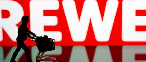 Rewe will den Konkurrenten Kaiser's Tengelmann übernehmen.