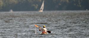 So, liebe Leute, und jetzt bitte alle wieder zurückpaddeln, die Ferien sind vorbei - und wir bringen Sie auf den aktuellen Stand.