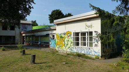 Weil fast die Hälfte der Gebäude seit Oktober 2013 nicht genutzt werden kann, bietet die Schottenburg bis auf weiteres ein Notprogramm