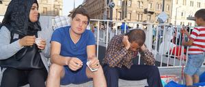 Zeinab, Mohammed und die anderen Jungs haben sich tagsüber in der Menge am Keleti-Bahnhof versteckt.