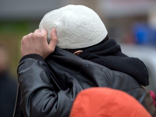 Laut dem Verfassungsschutz aus NRW versuchen extremistische Salafisten Kontakt zu Flüchtlingen herzustellen.