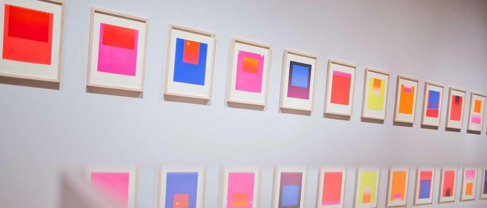 Werke von Rupprecht Geiger in einer Ausstellung in Düsseldorf.